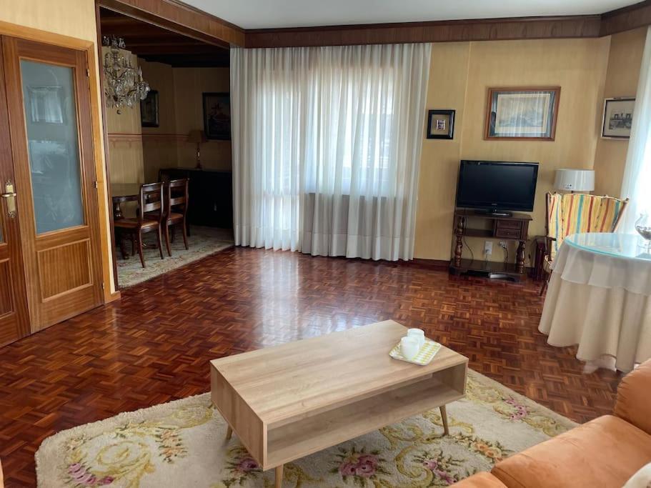 Acogedor Piso Centrico Lägenhet Calahorra Exteriör bild